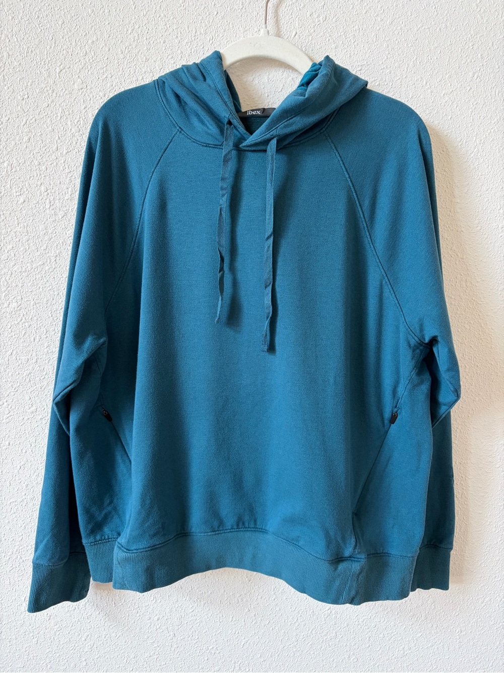 Ibex Tranquil Women’s Pullover Hoodie Cotton Merino Wool Deep Ocean Blue Large?